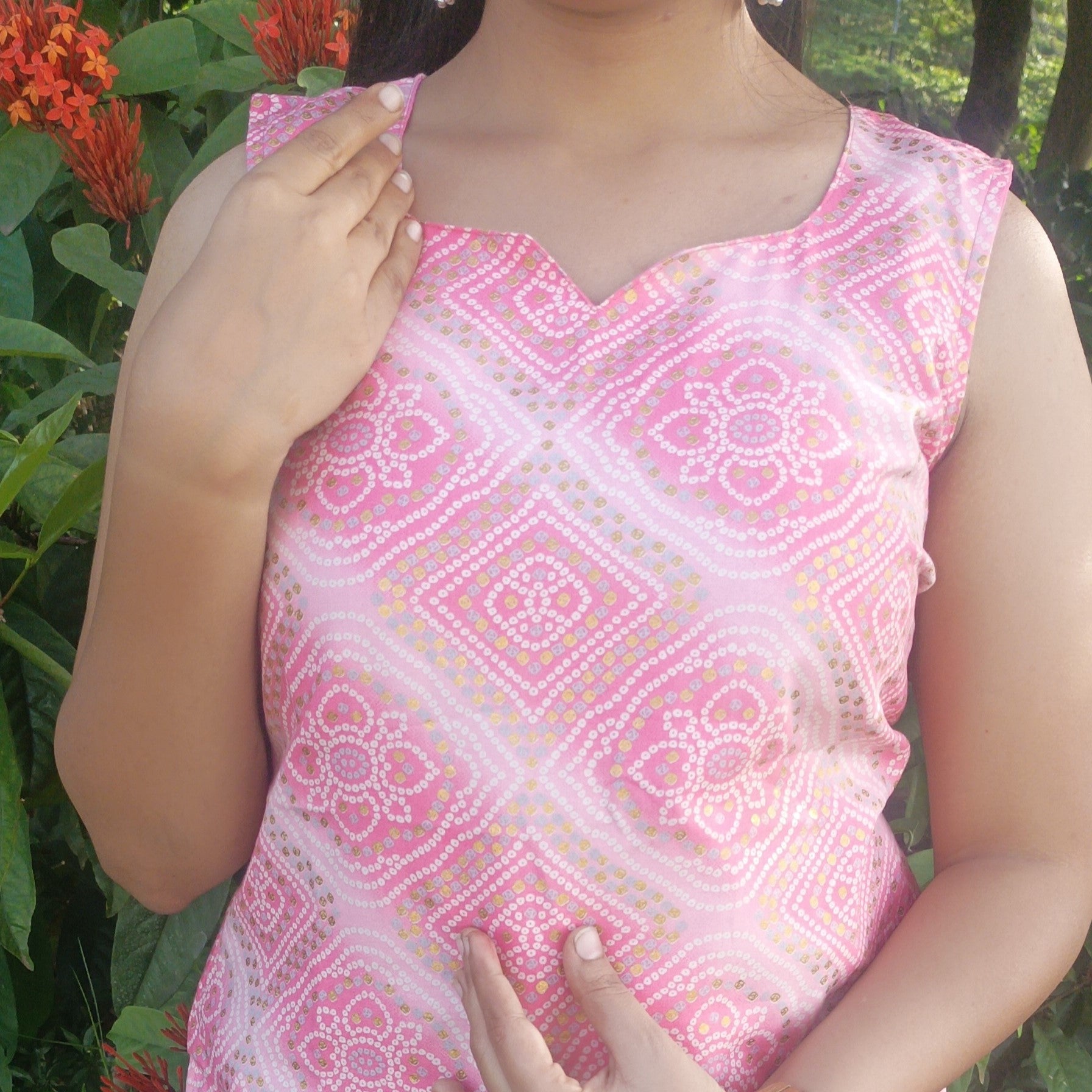Blush Pink Bandhani-Inspired Sleeveless Short Kurti
